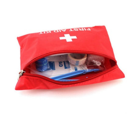 Trousse de premiers secours compacte en pochette zippée textile